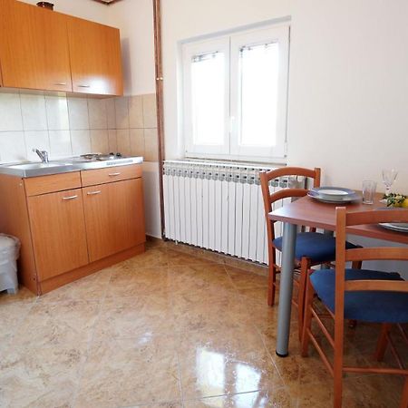 Apartments Kata Горни-Карин Экстерьер фото
