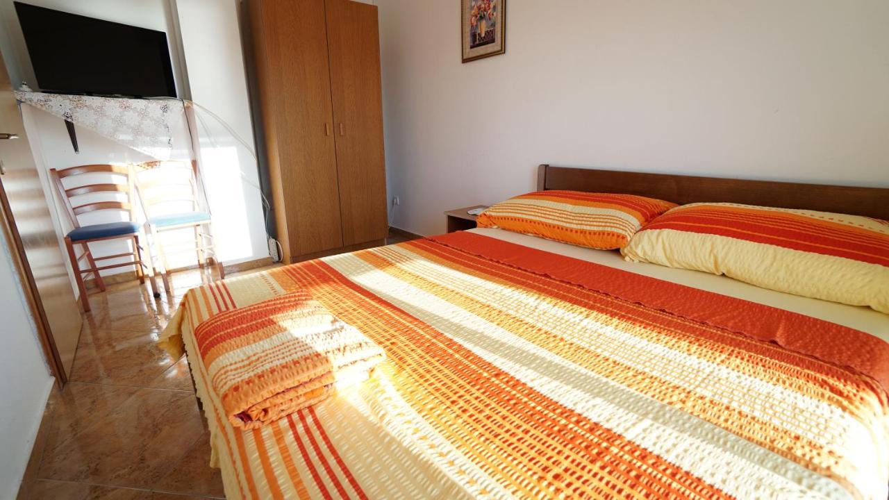Apartments Kata Горни-Карин Экстерьер фото